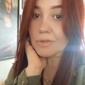 Meet your Posher, Leslie